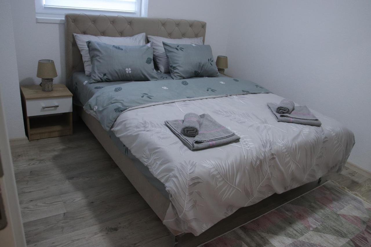 Apartmani Golub Livno Extérieur photo